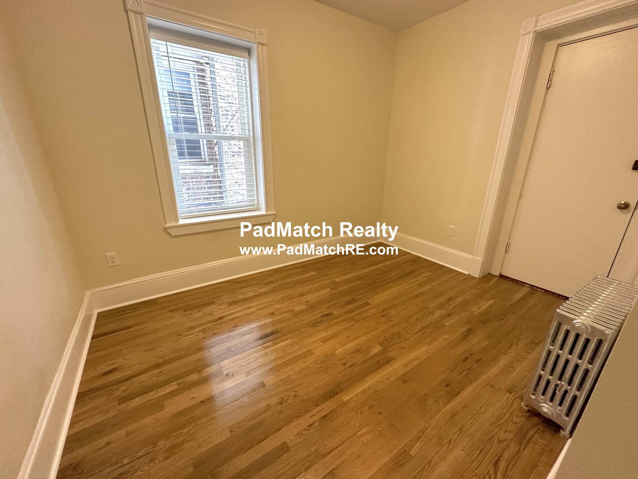 1595 Beacon St, Washington Square