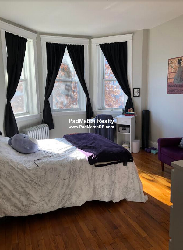 Photo 3 of 1193 Commonwealth Ave. Unit 11