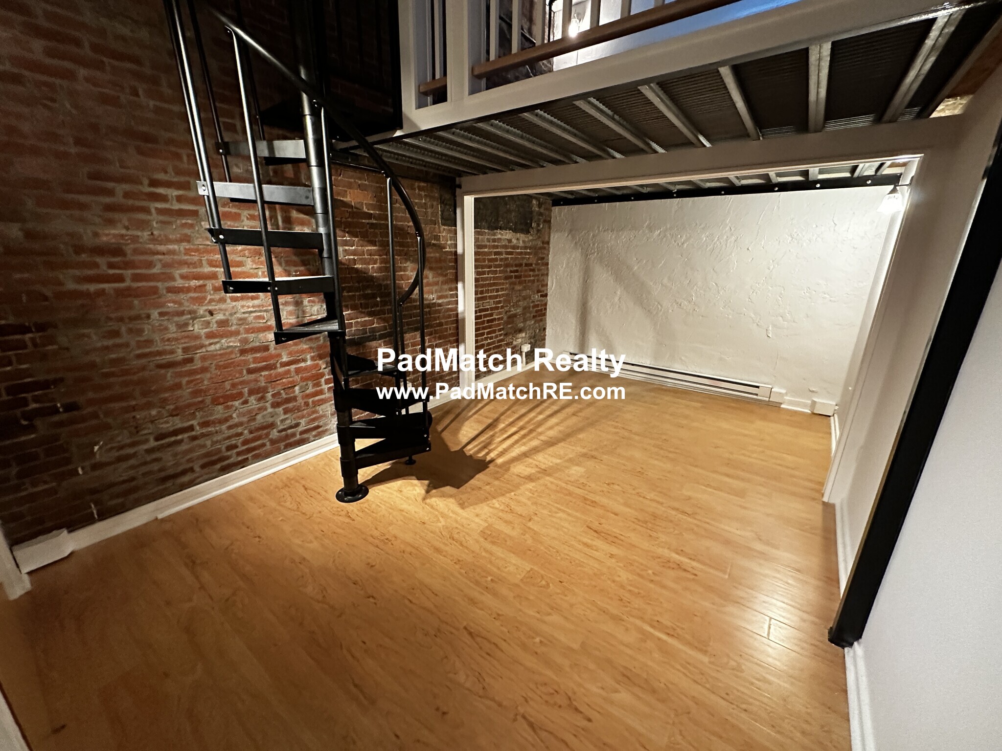 254 Friend St, North End