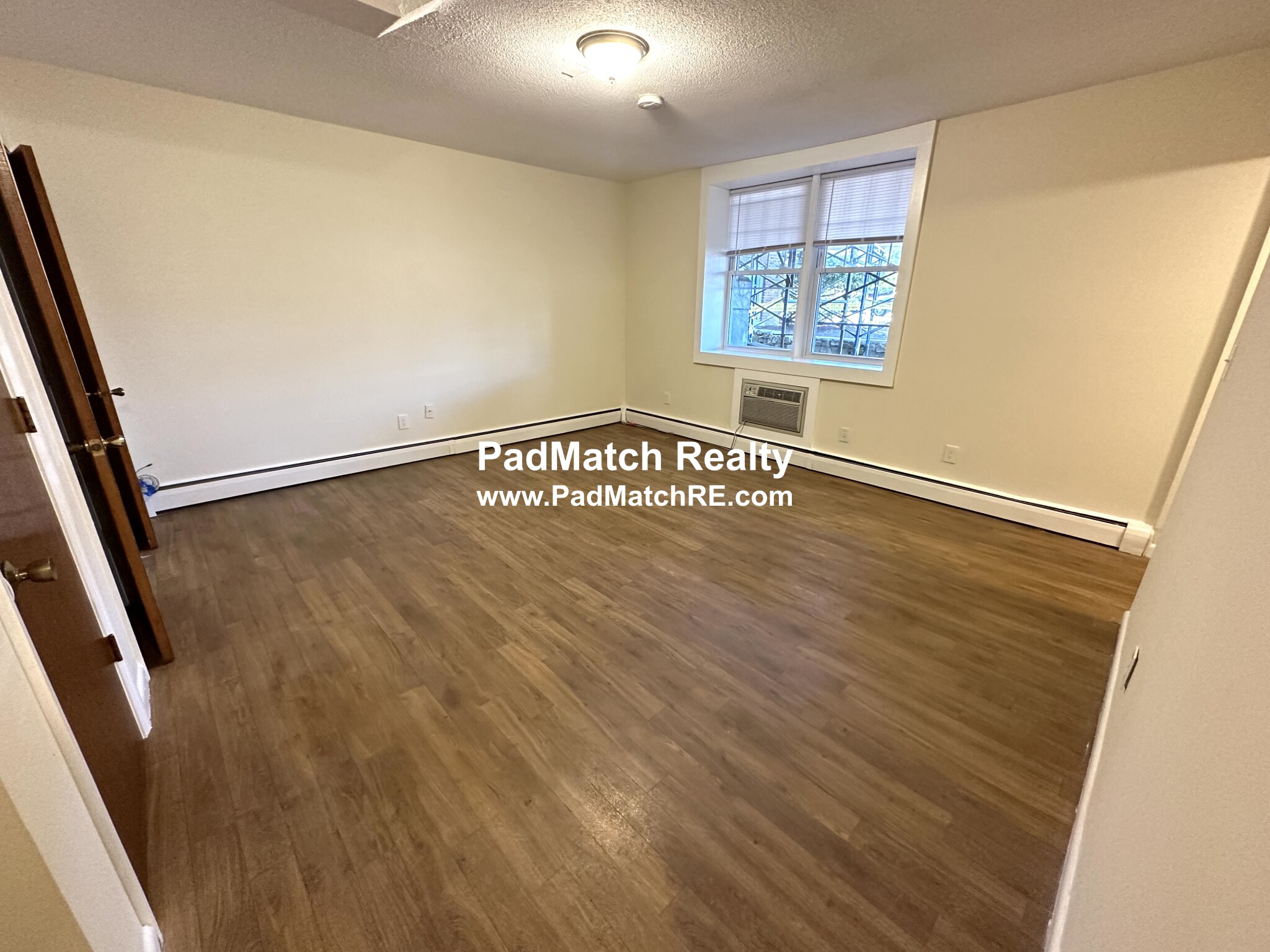 2018 Commonwealth Ave, Brighton