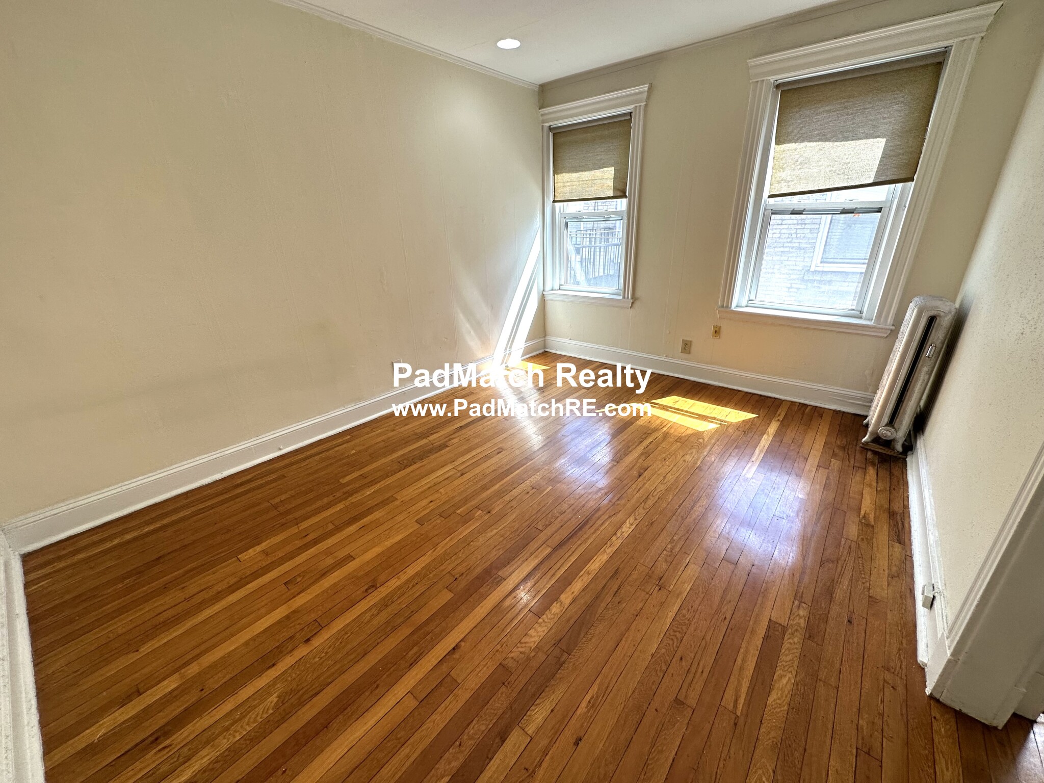 364 Riverway, Mission Hill