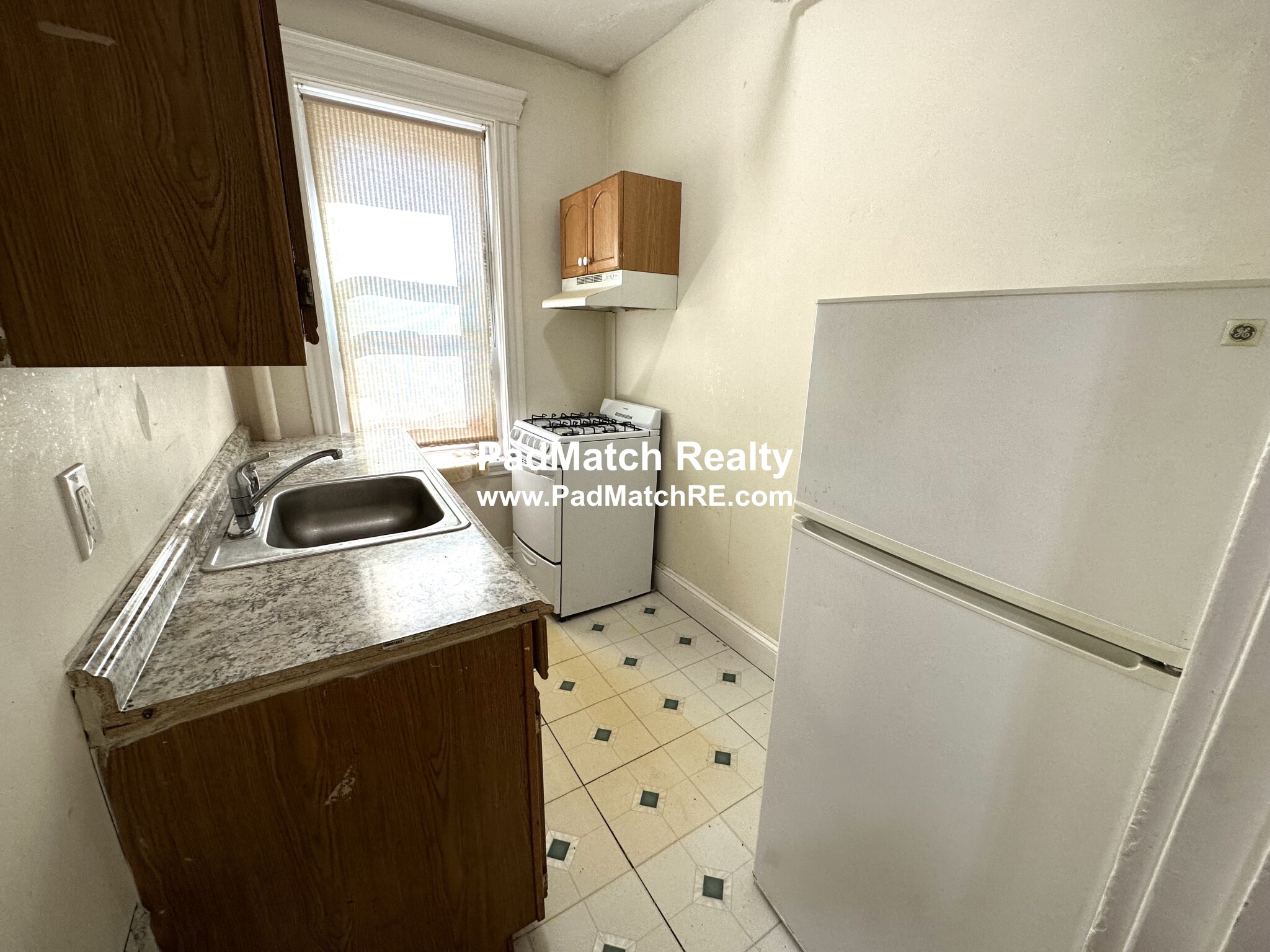 364 Riverway, Mission Hill