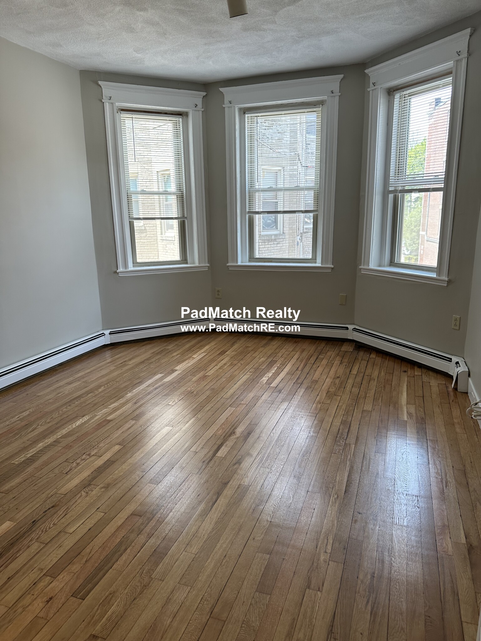 1669 Commonwealth Ave, Brighton