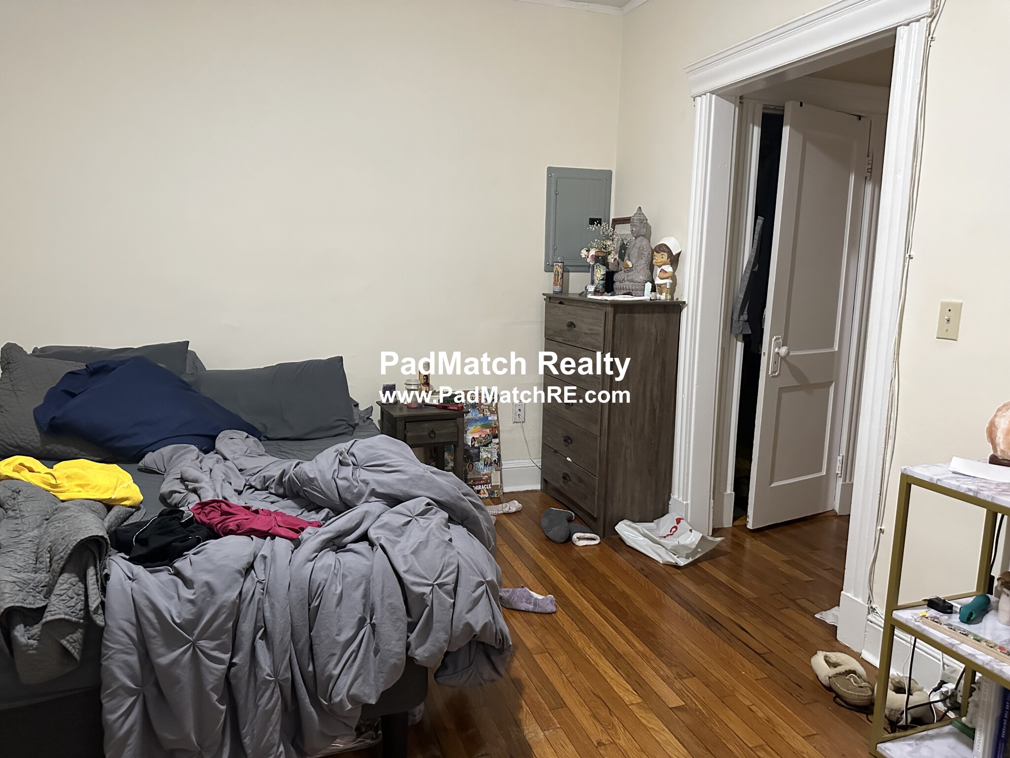 364 Riverway, Mission Hill