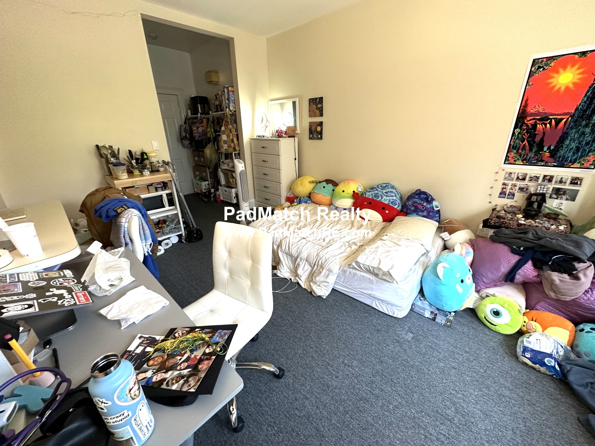 833 Beacon St, Fenway