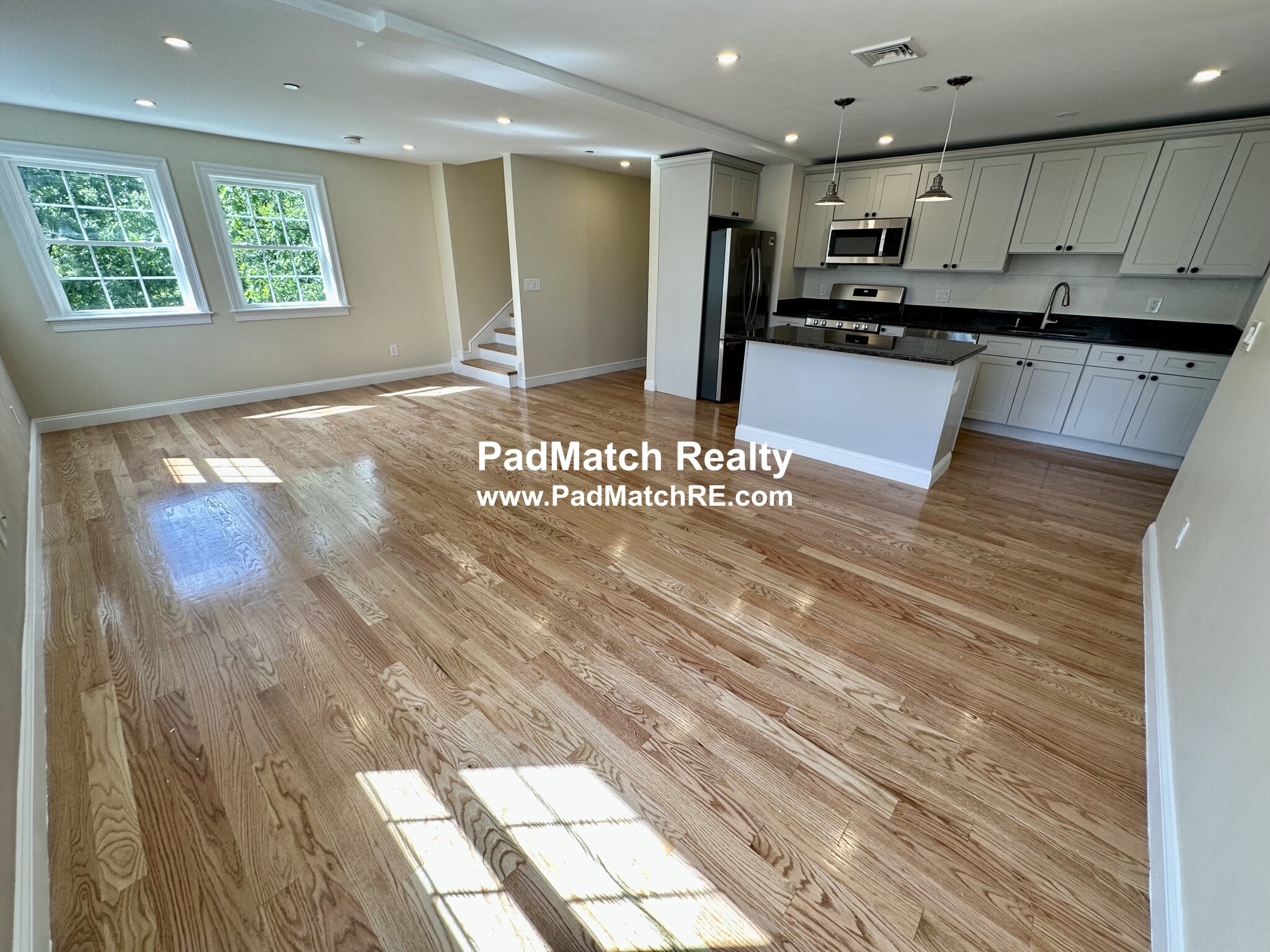 628 Trapelo Rd, Waverley Square