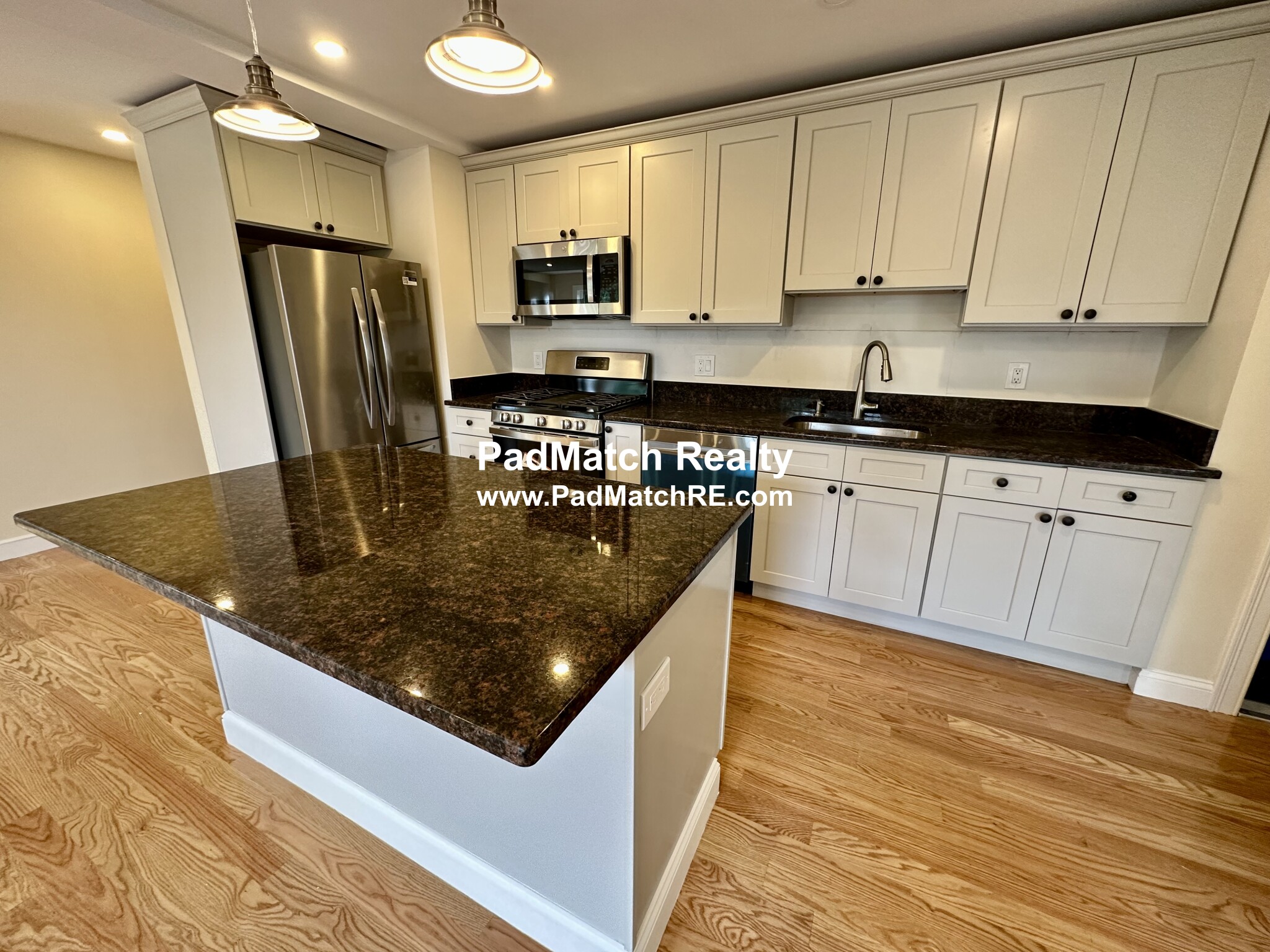 628 Trapelo Rd, Waverley Square