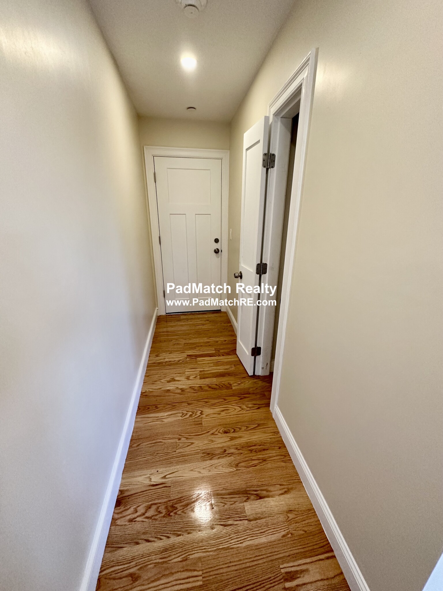 628 Trapelo Rd, Waverley Square