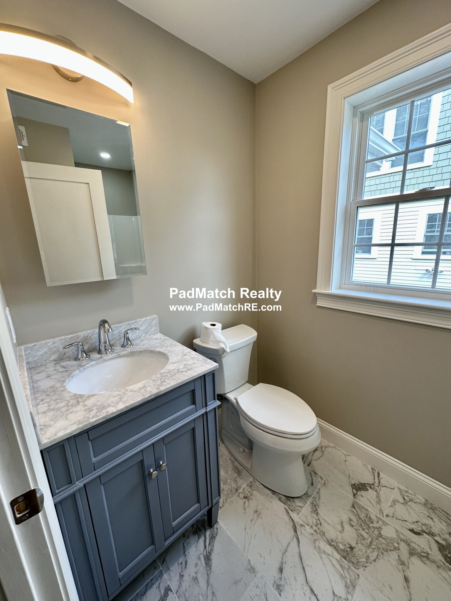 628 Trapelo Rd, Waverley Square