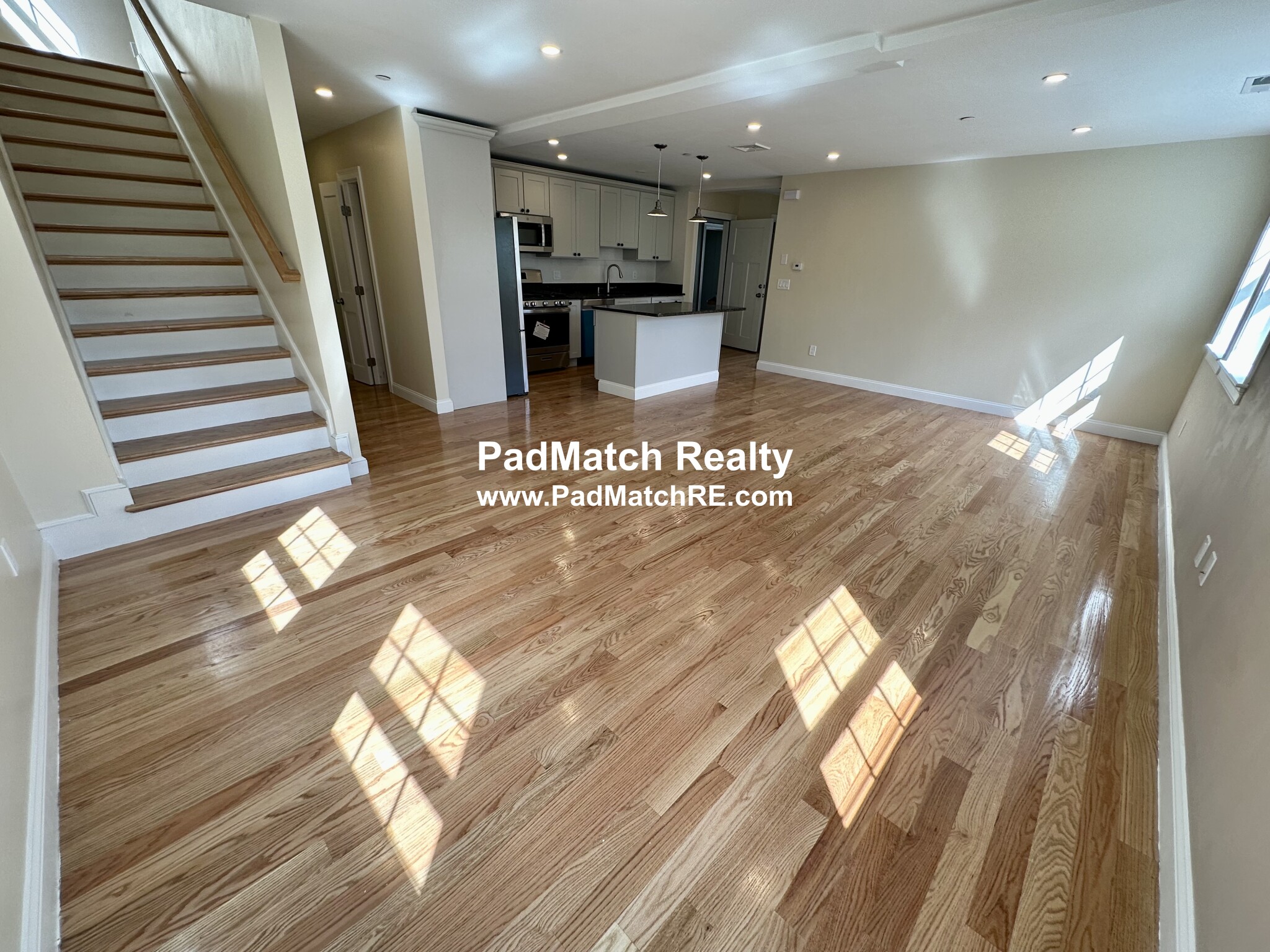 628 Trapelo Rd, Waverley Square