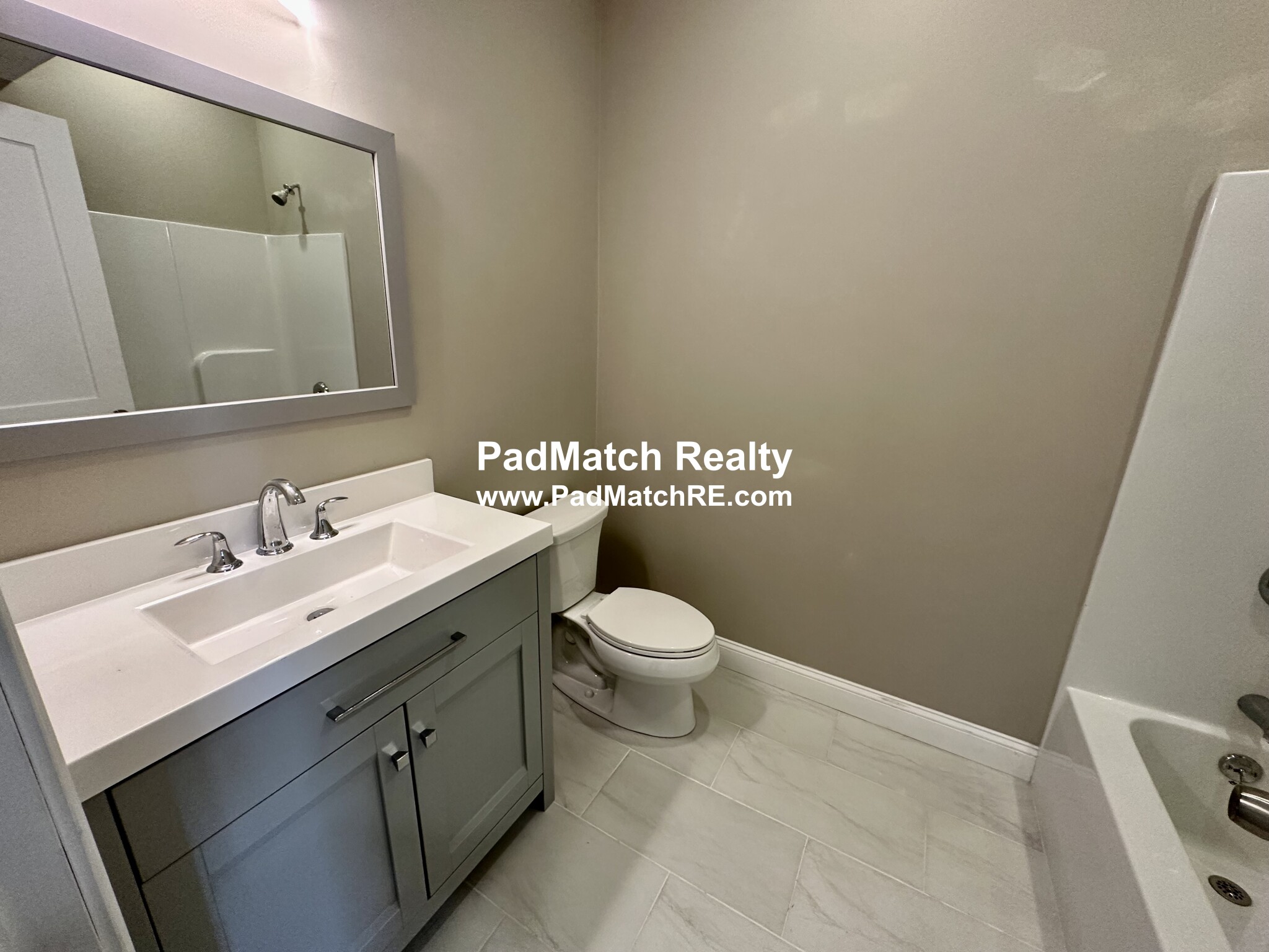 628 Trapelo Rd, Waverley Square