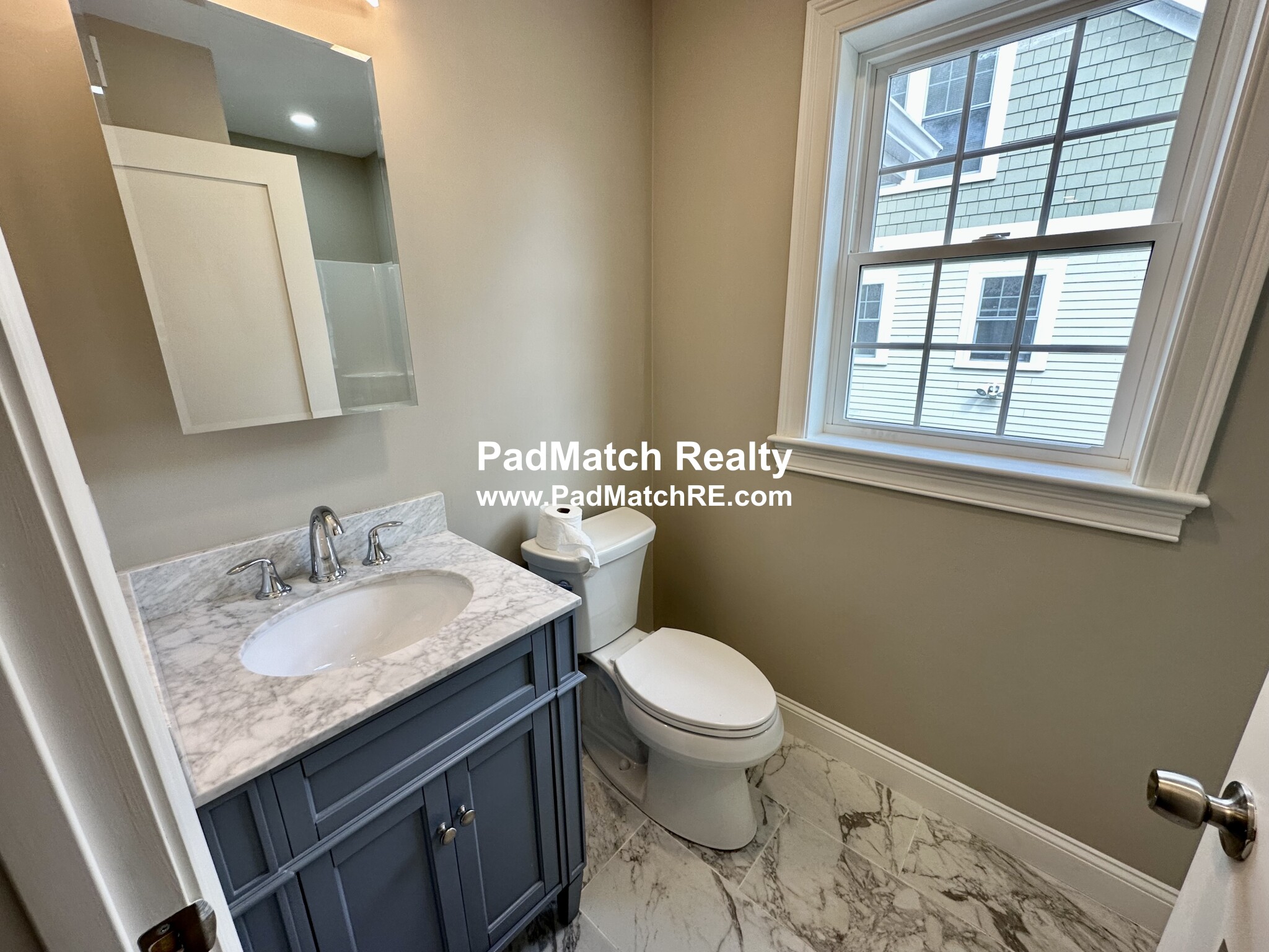 628 Trapelo Rd, Waverley Square