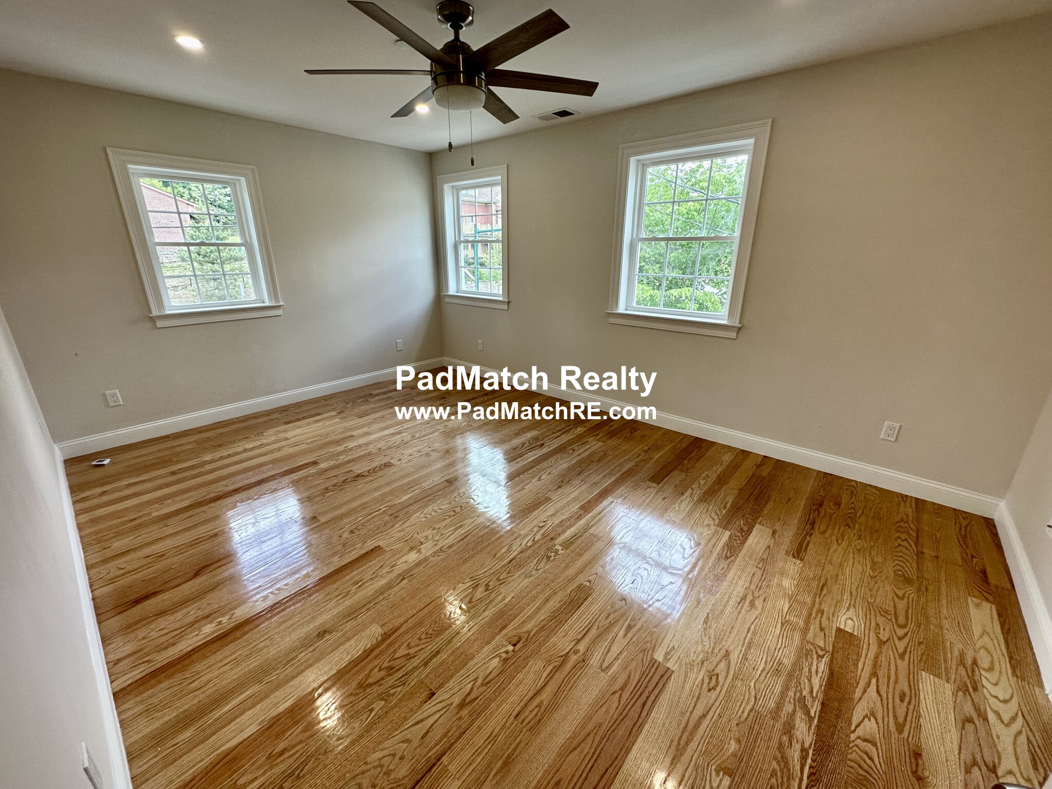 628 Trapelo Rd, Waverley Square