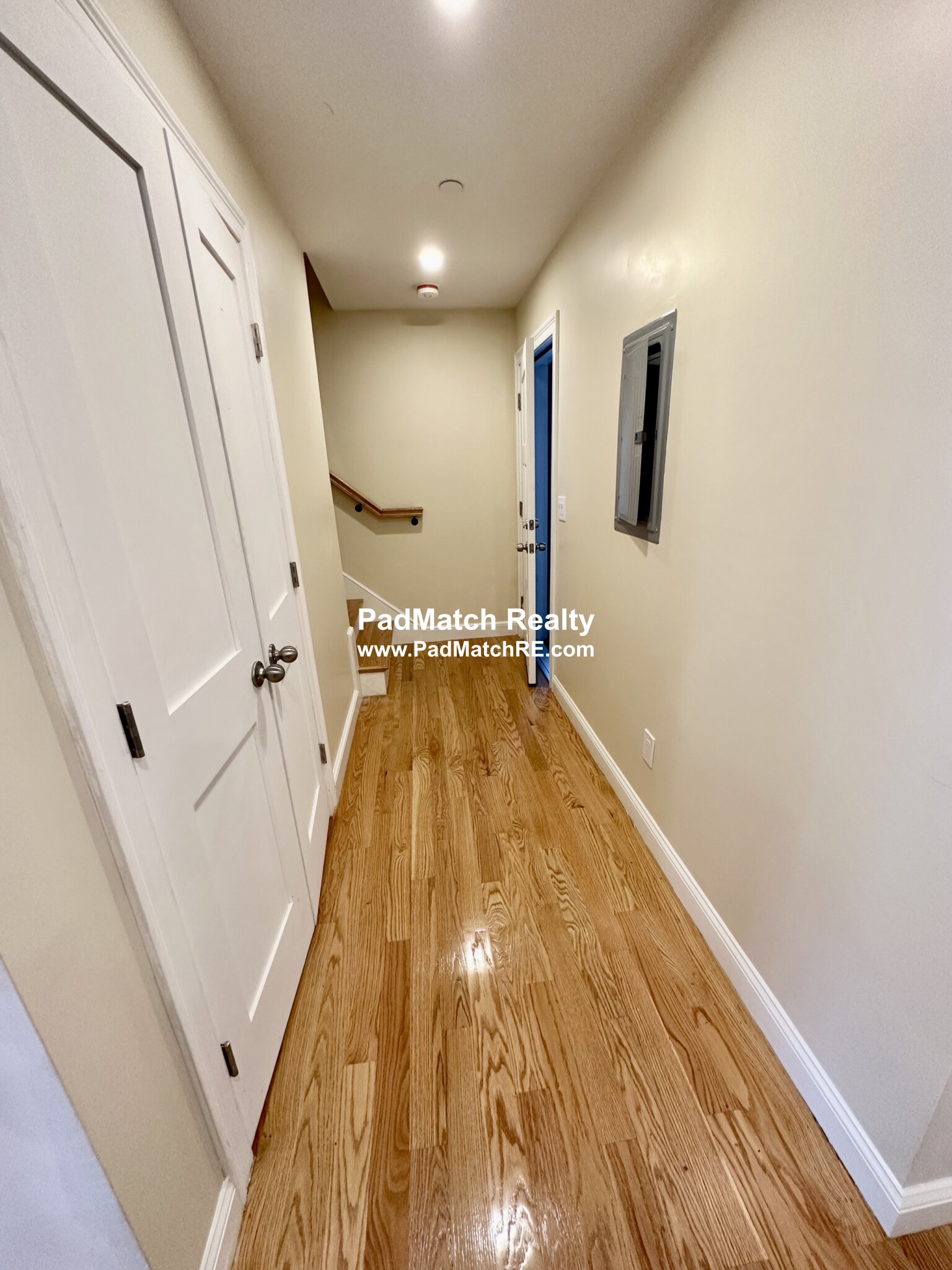 628 Trapelo Rd, Waverley Square