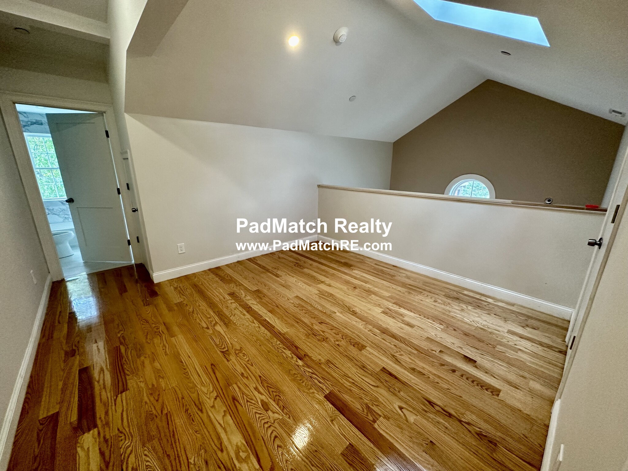 628 Trapelo Rd, Waverley Square