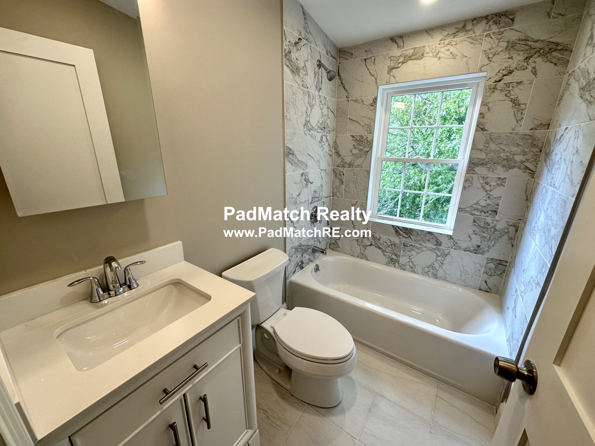 628 Trapelo Rd, Waverley Square