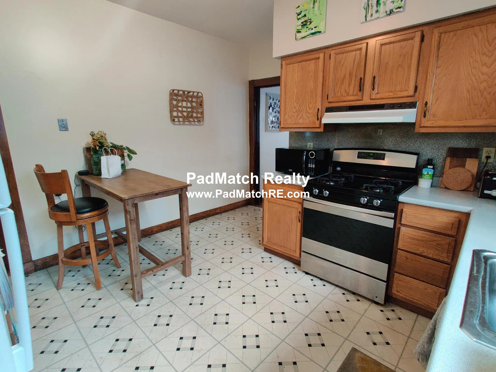 56 Pearl St, Central Square