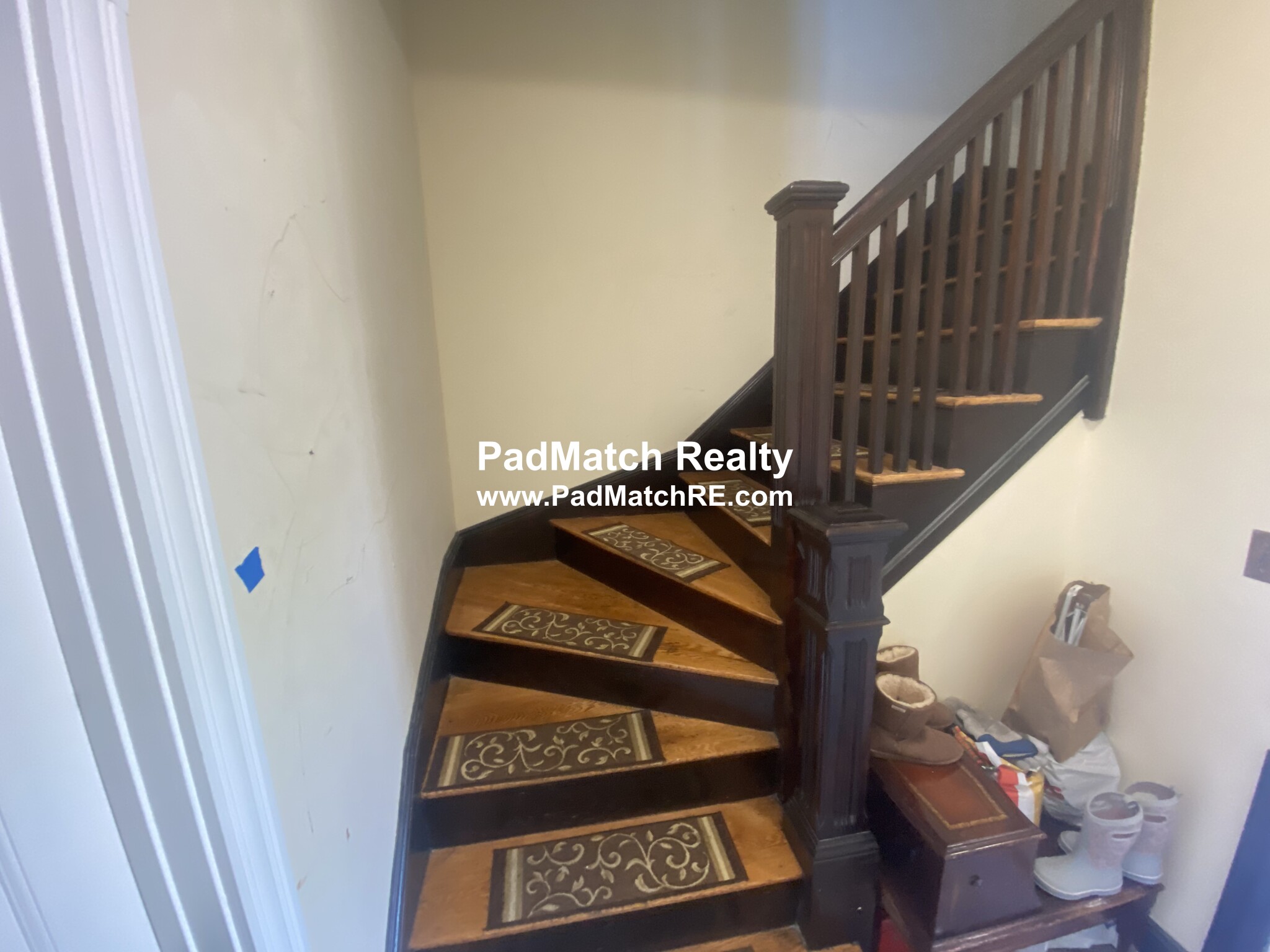 50 Bilodeau Rd, Roxbury