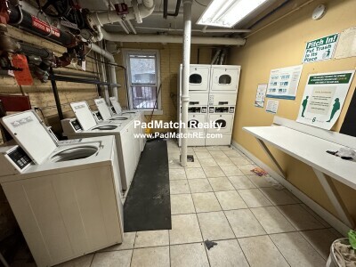 364 Riverway, Mission Hill