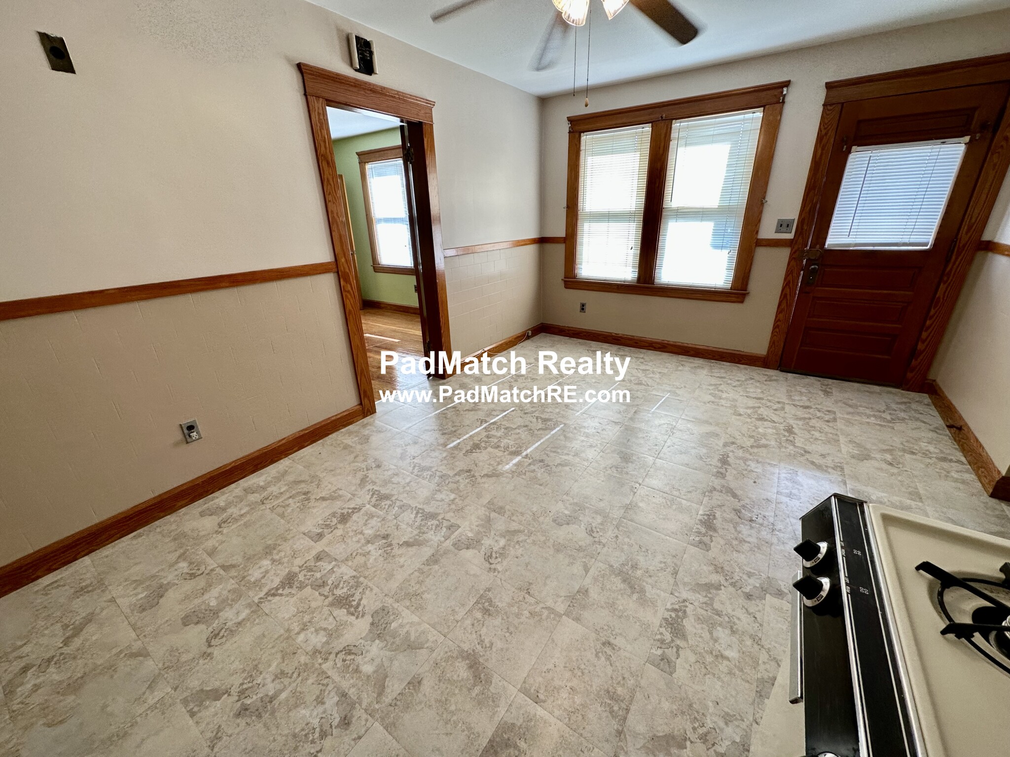 35 Lens St, Southbridge