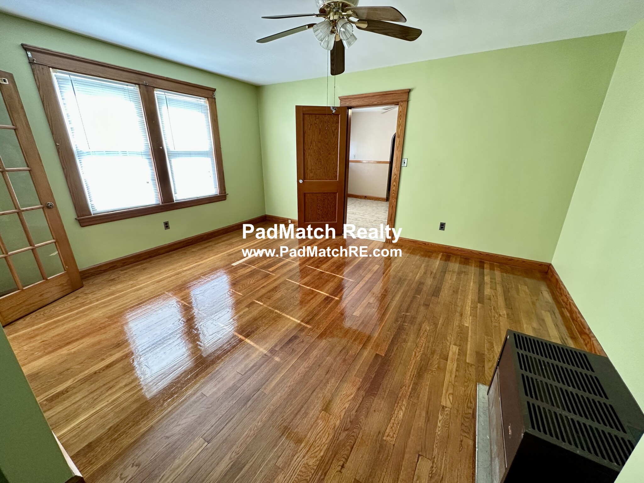 35 Lens St, Southbridge