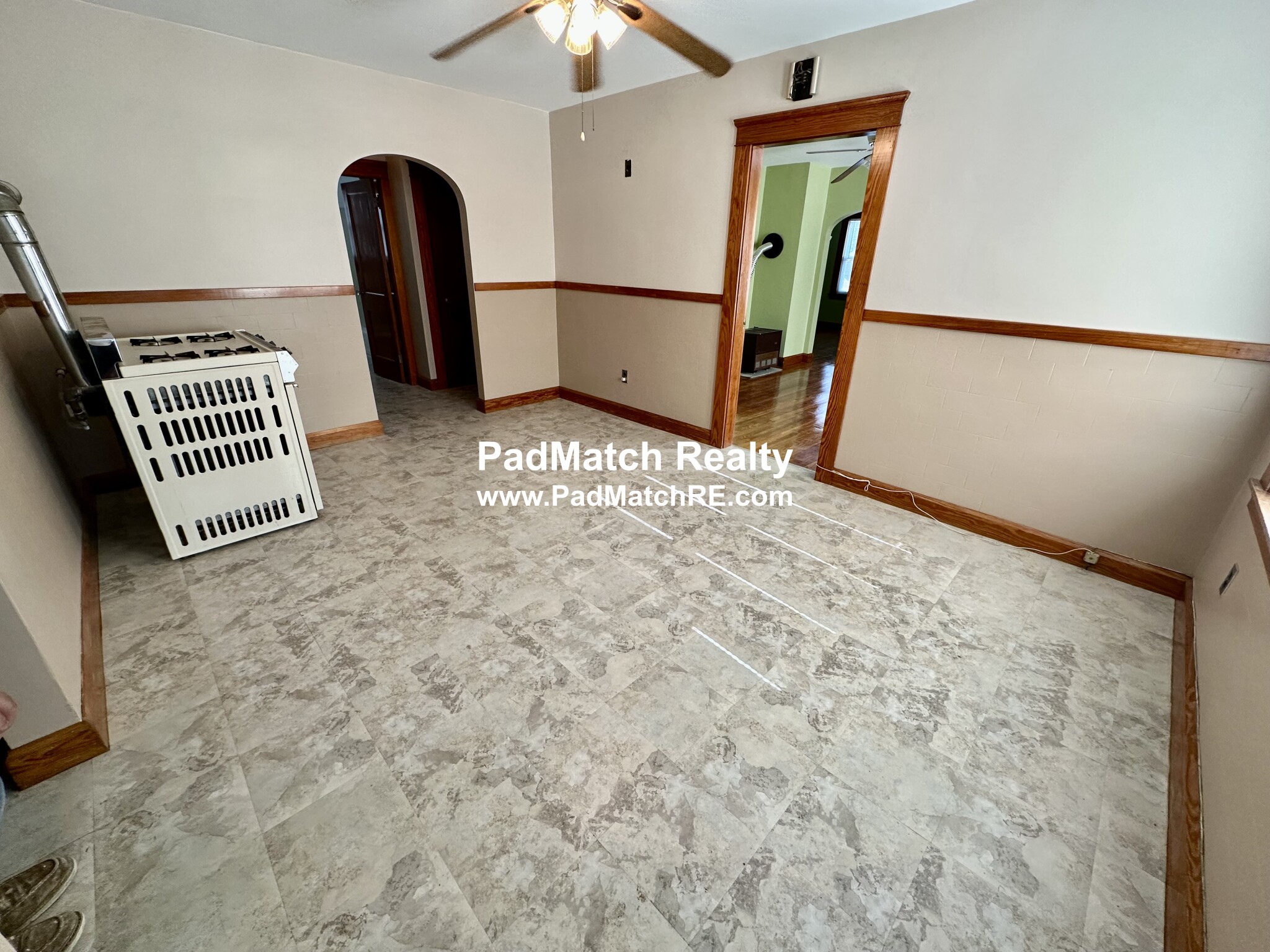 35 Lens St, Southbridge