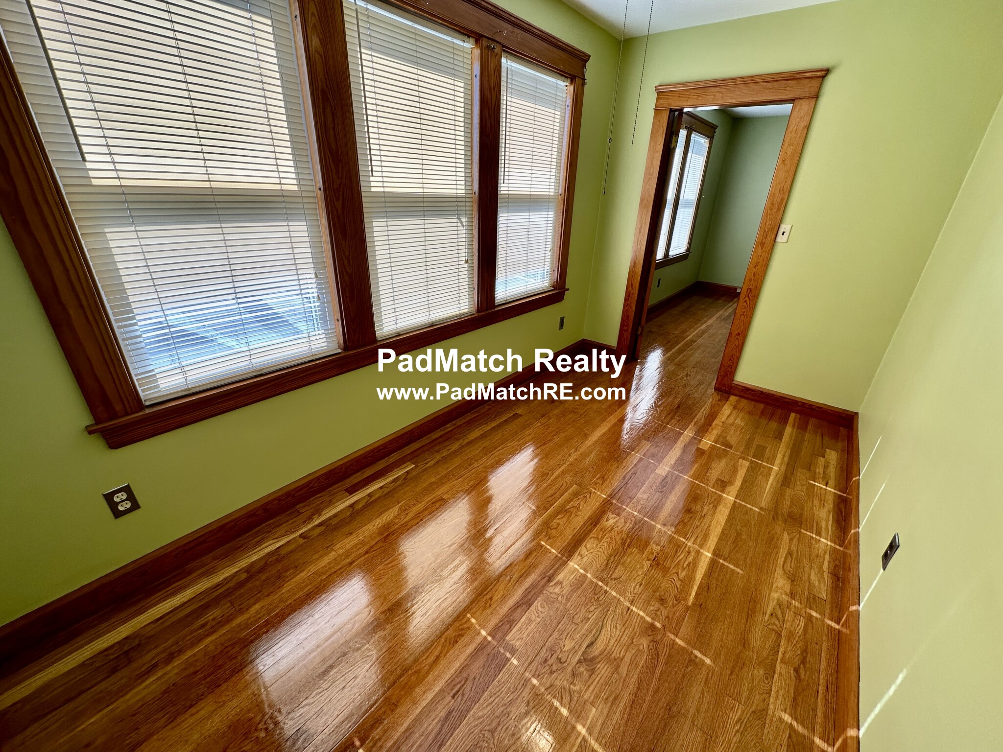 35 Lens St, Southbridge