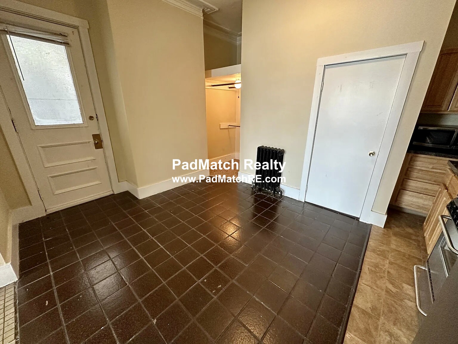 381 Dorchester St, South Boston