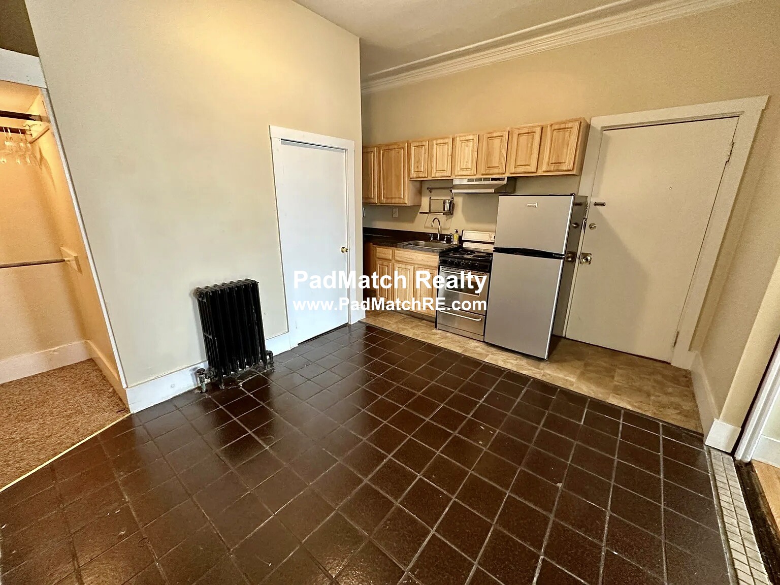 381 Dorchester St, South Boston