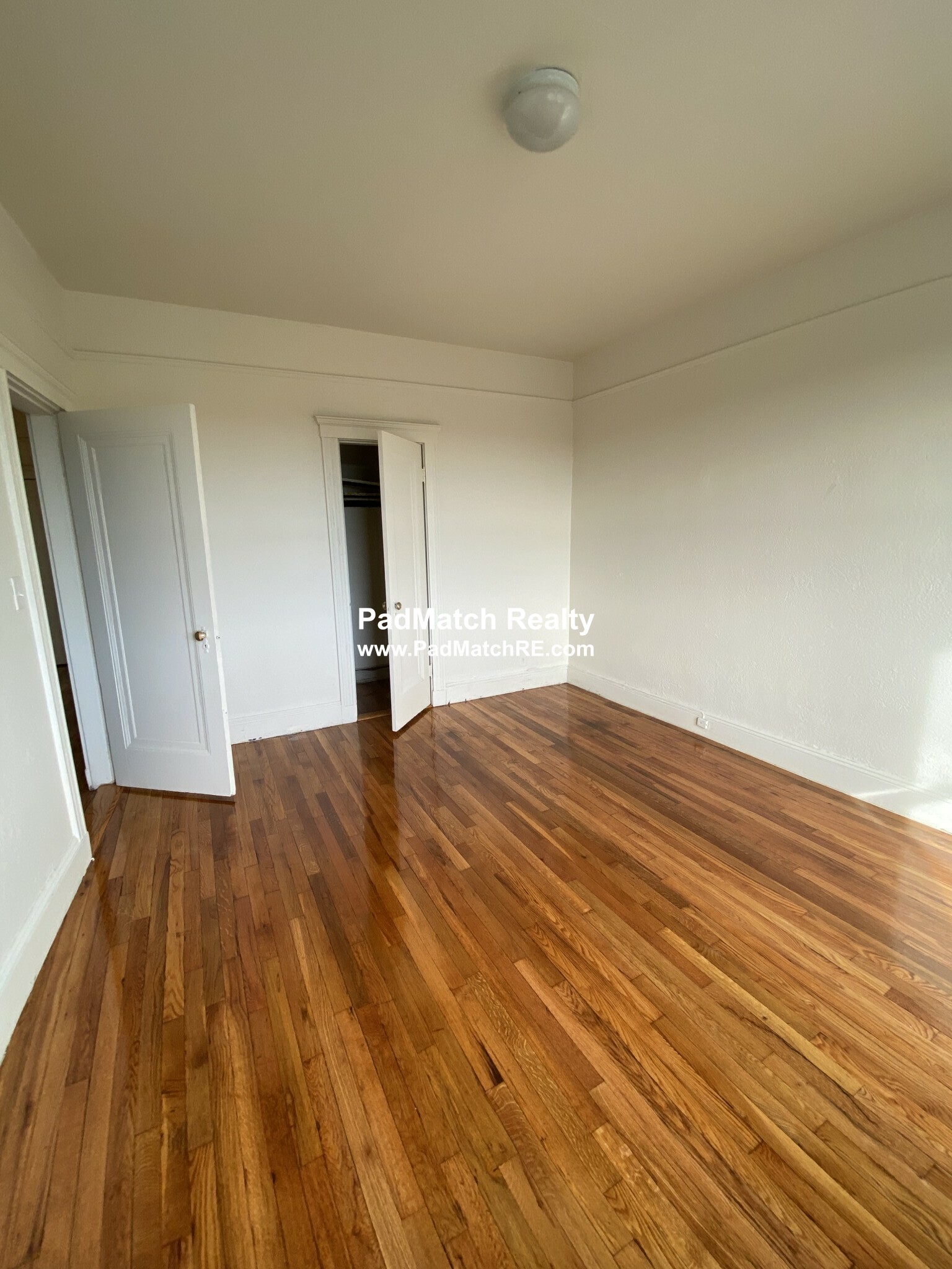 1687 Commonwealth Ave, Brighton