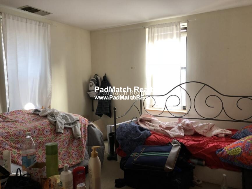 95 Gainsborough St, Fenway