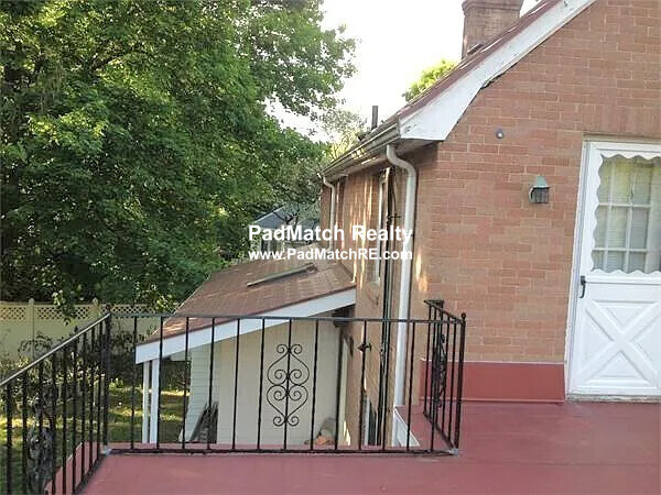 193 South St, Chestnut Hill