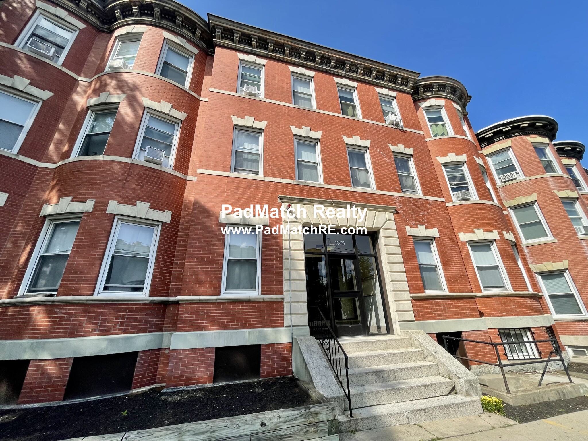 1375 Commonwealth Ave, Brighton