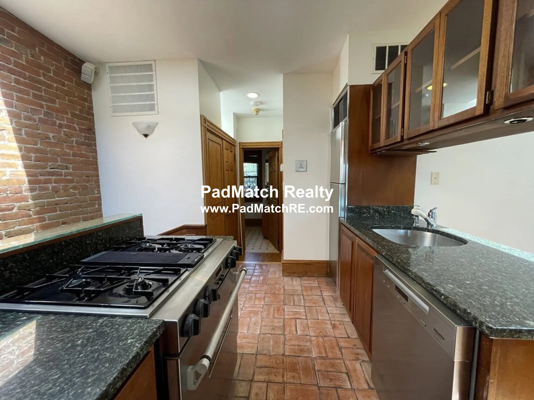 17 Holyoke St, South End