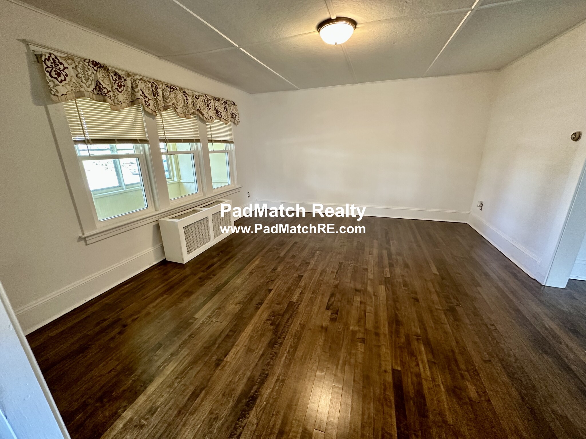 47 Newell Ave, Southbridge