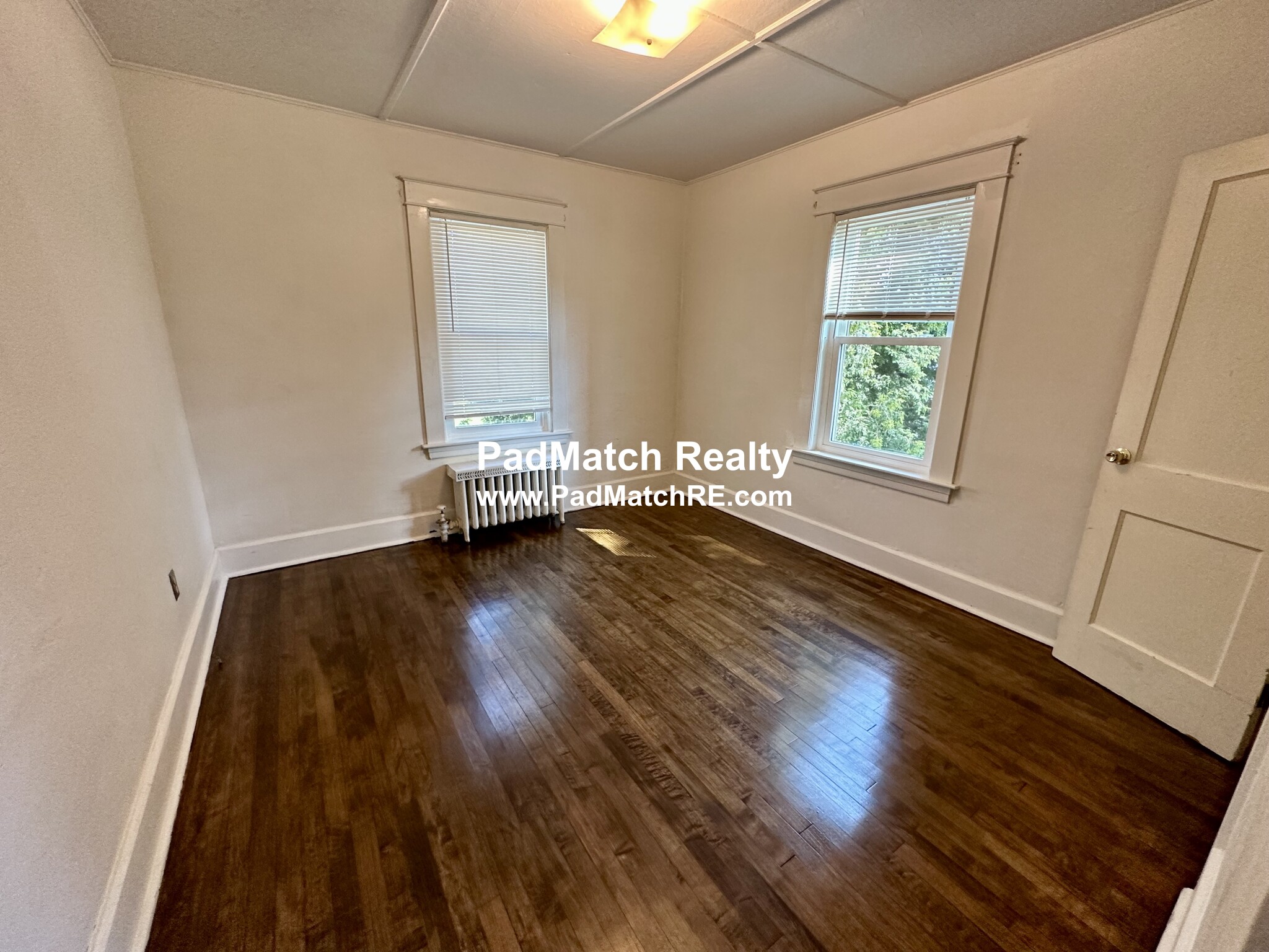 47 Newell Ave, Southbridge