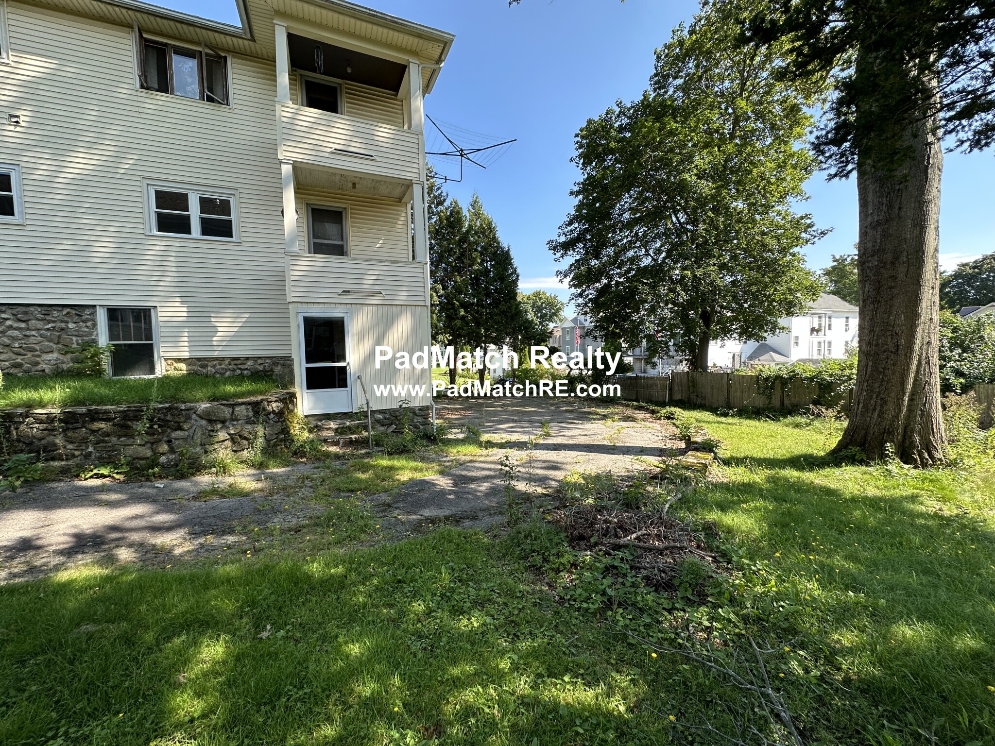 47 Newell Ave, Southbridge