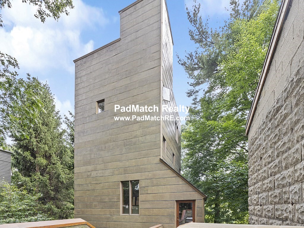 170 Rawson Rd, Brookline Hills