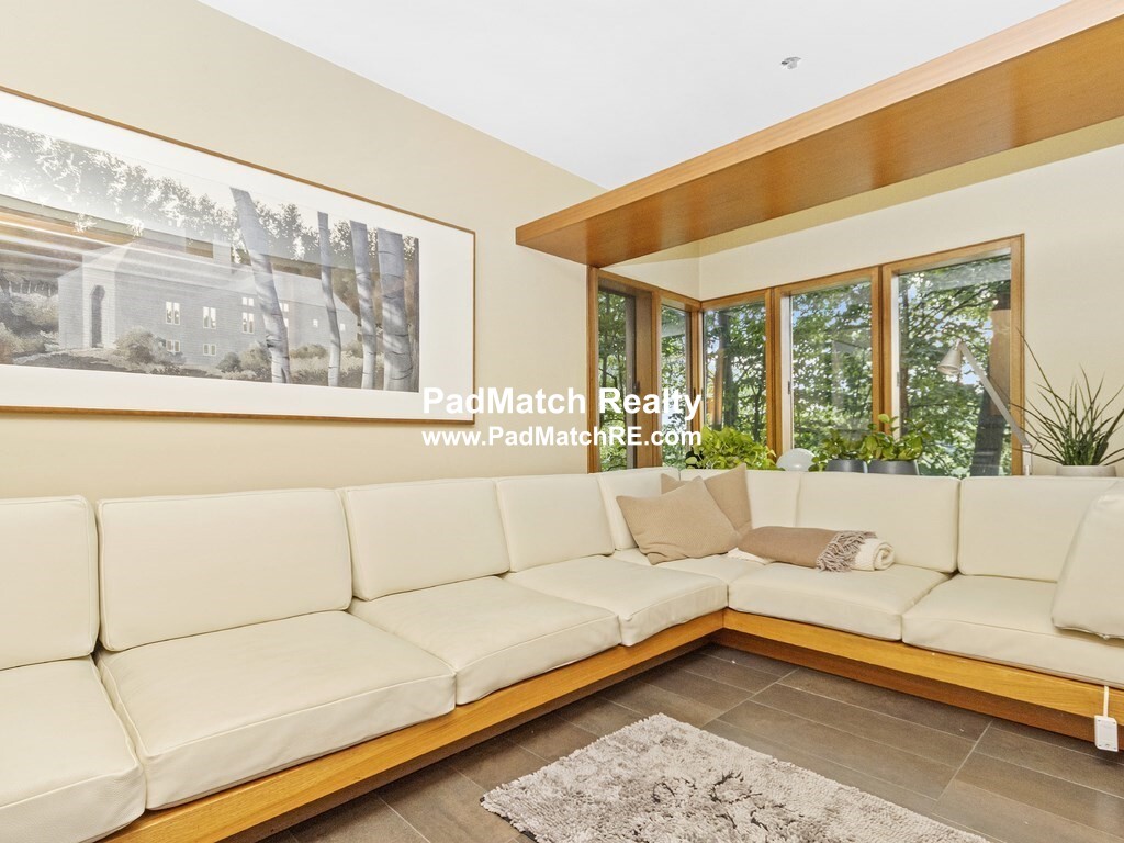 170 Rawson Rd, Brookline Hills