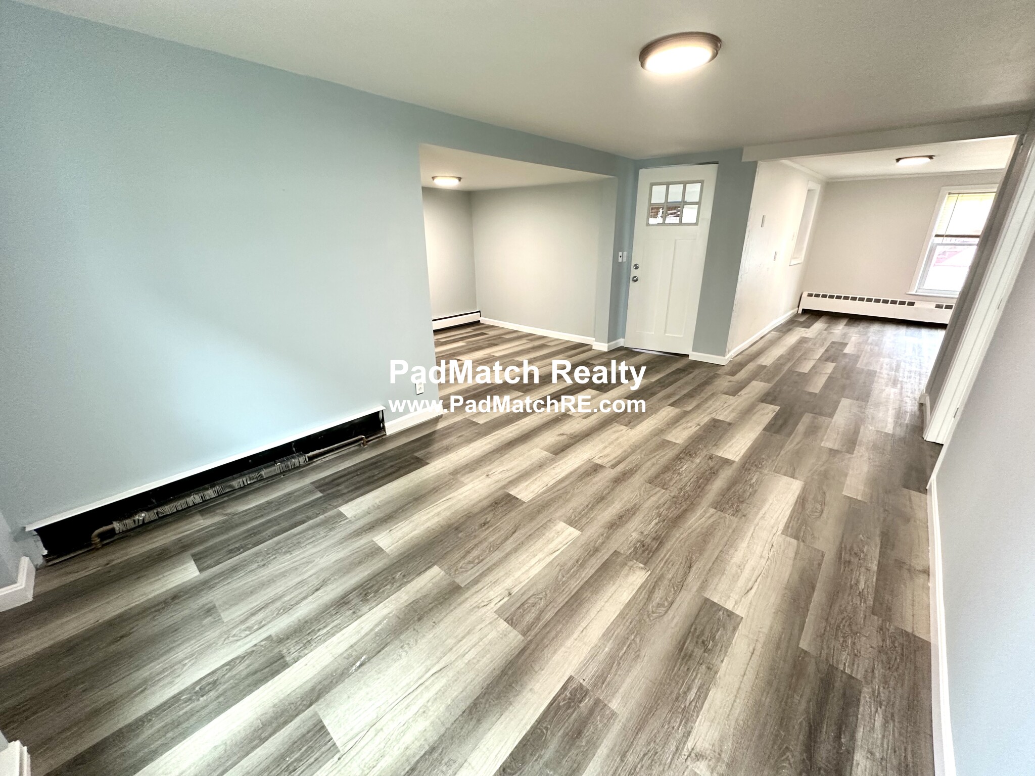 33 Lens St, Southbridge