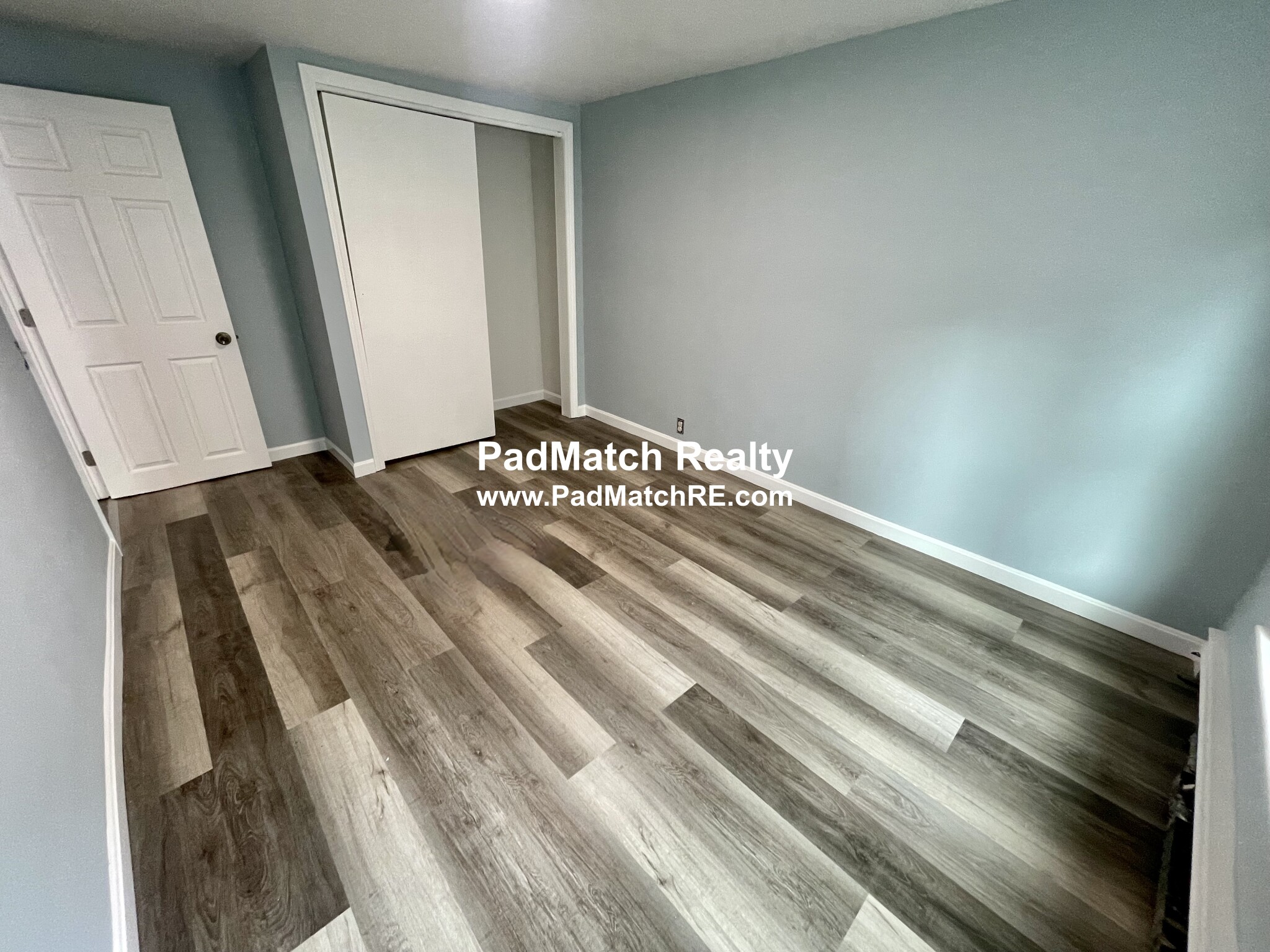 33 Lens St, Southbridge