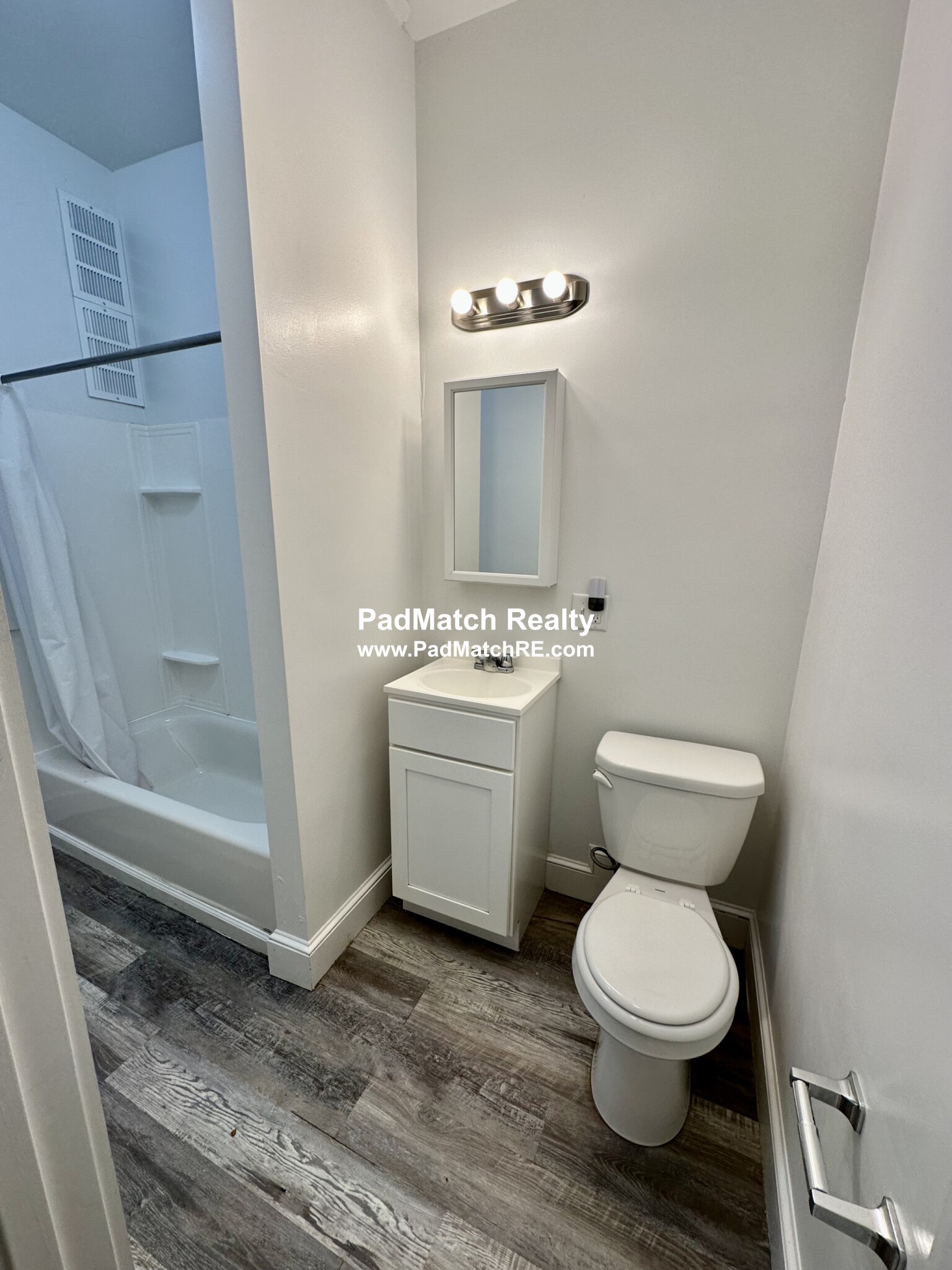 1334 Commonwealth Ave, Allston