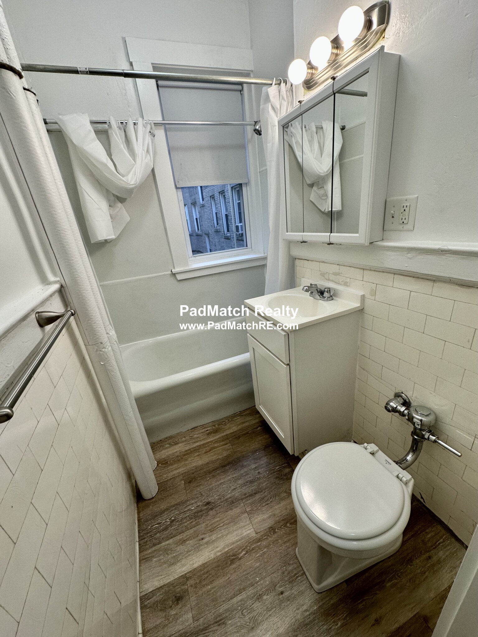 1163 Boylston St, Fenway