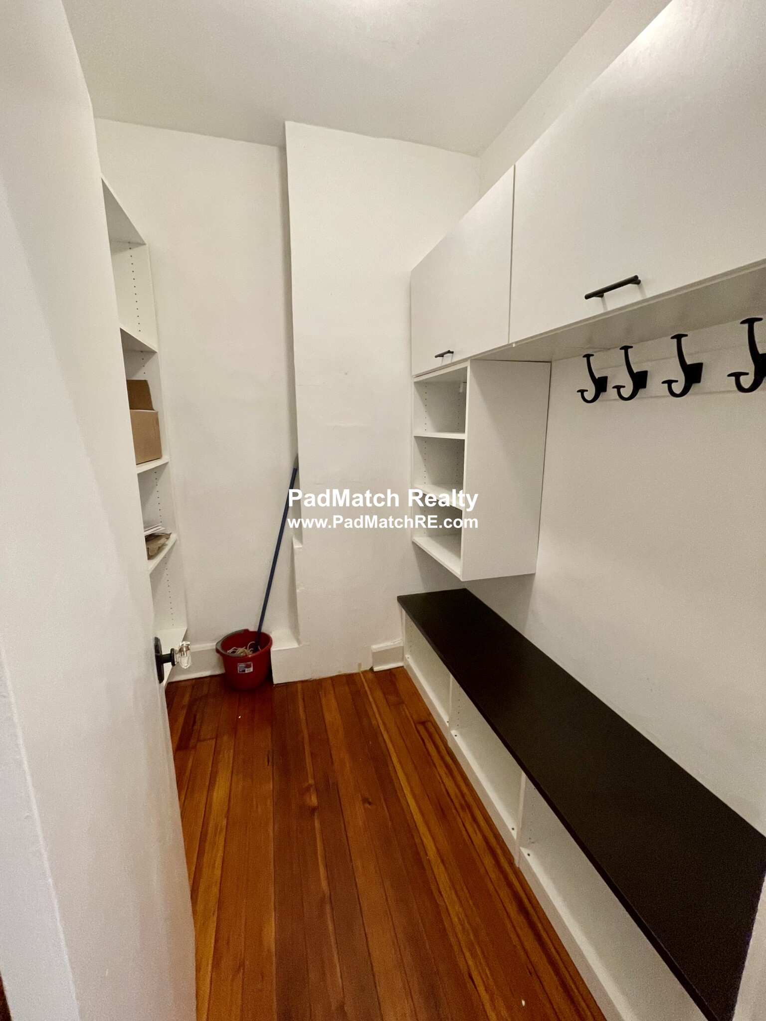 640 Washington St, Washington Square