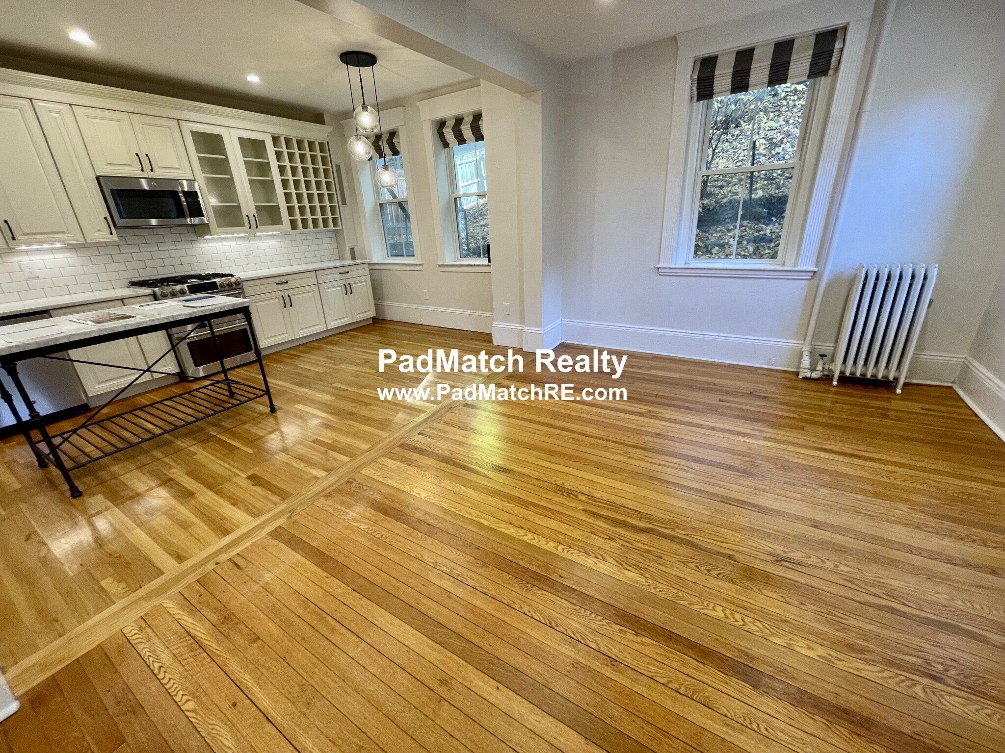 640 Washington St, Washington Square