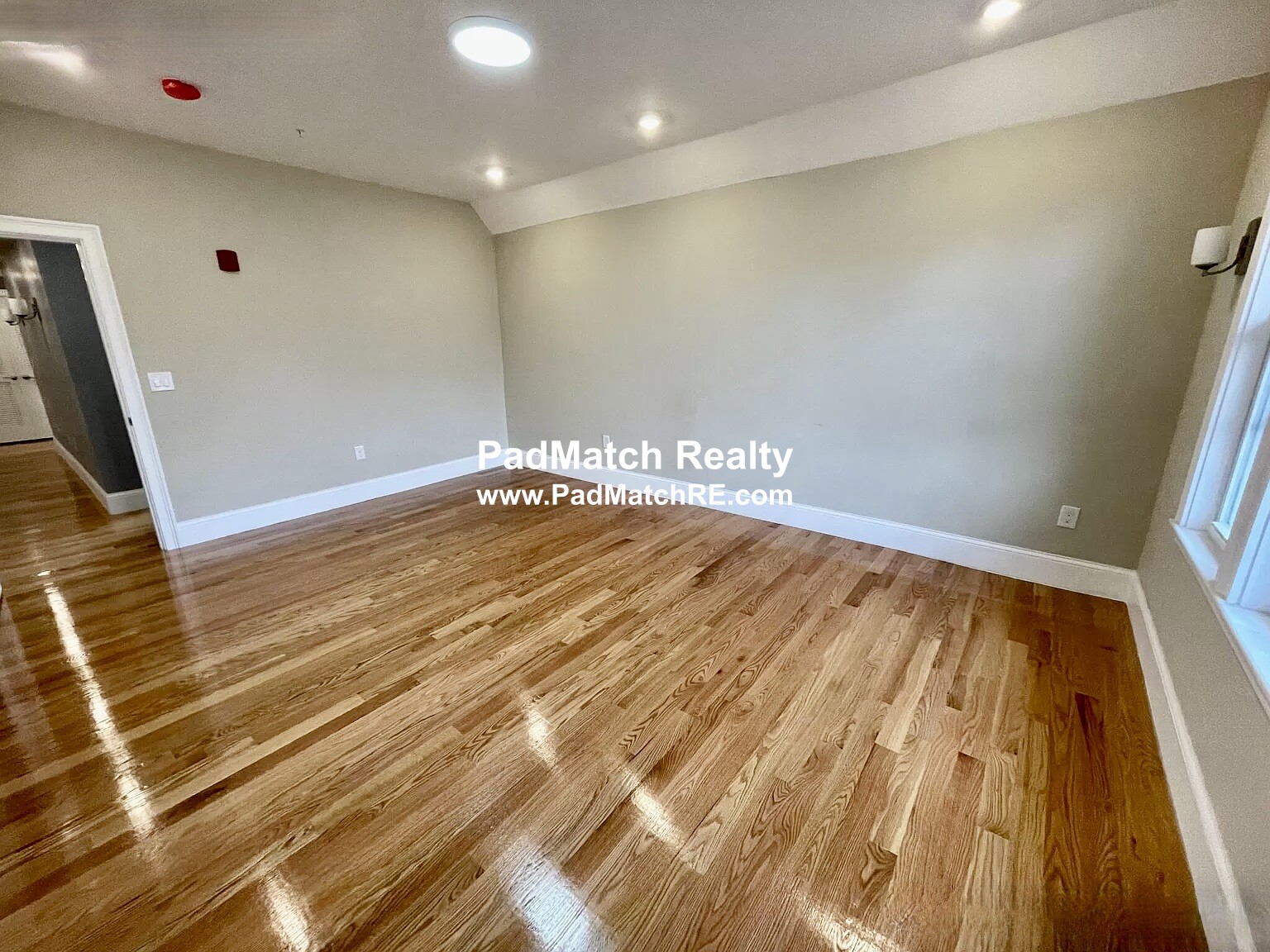 1778 Commonwealth Ave, Brighton