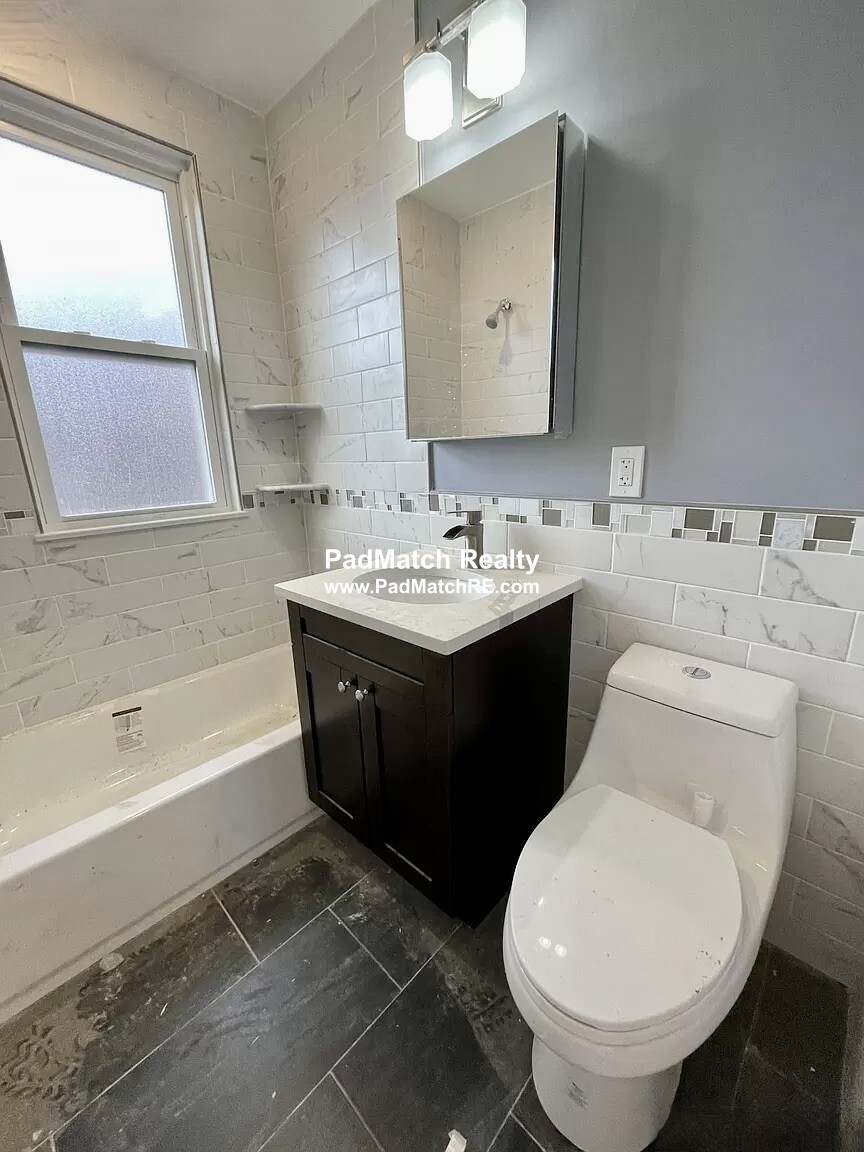 1778 Commonwealth Ave, Brighton