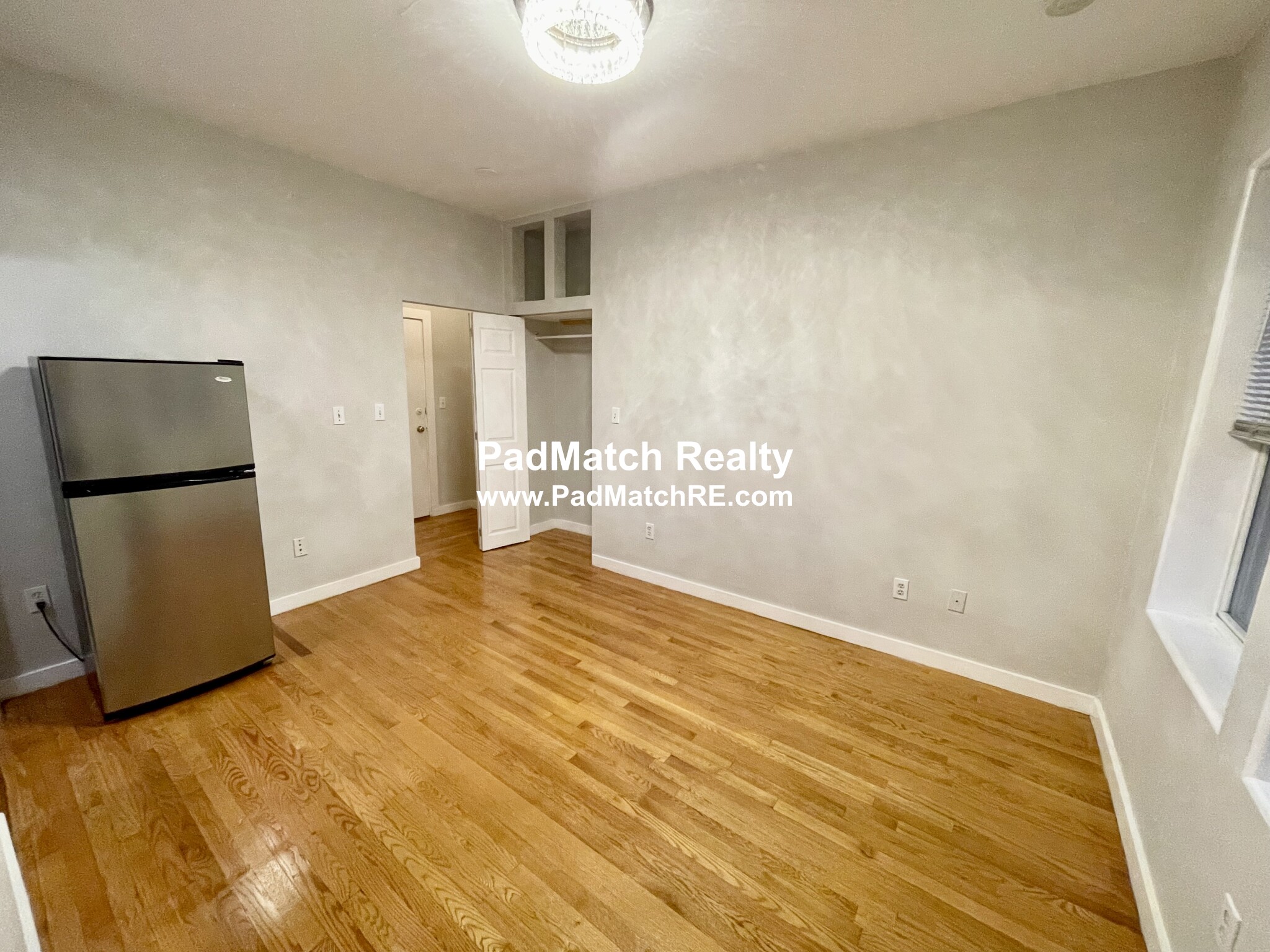 38 Hemenway St, Fenway