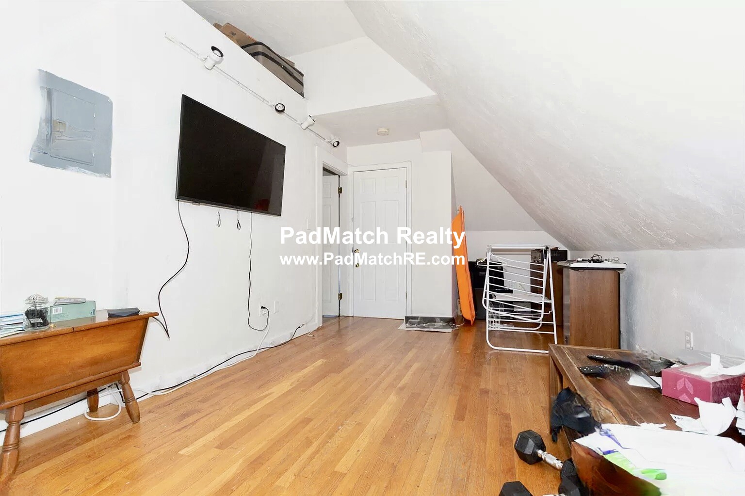 18 Greylock Rd, Allston