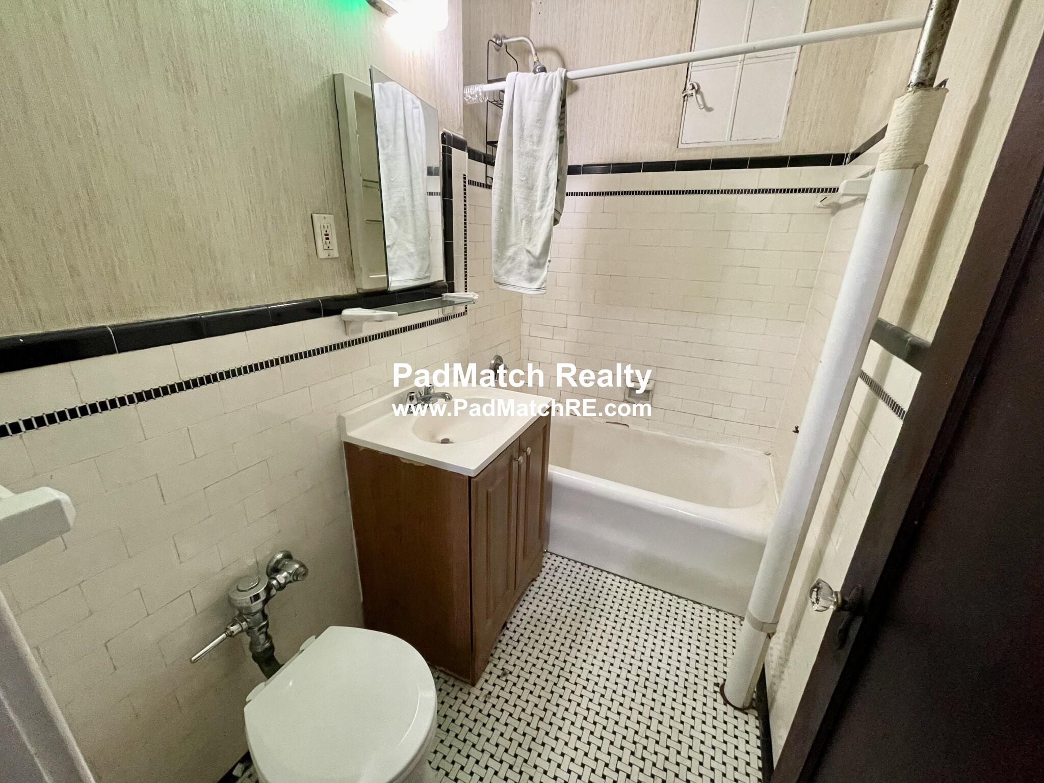 349 Pleasant St, Malden